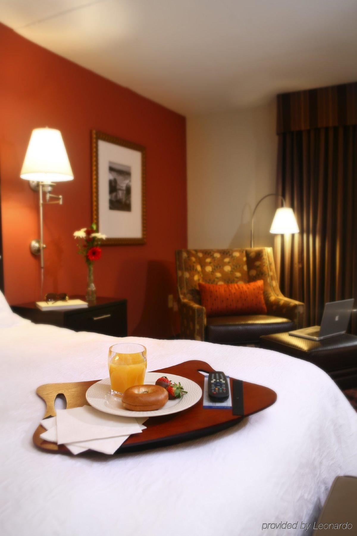 Hampton Inn Atlanta-Canton Esterno foto